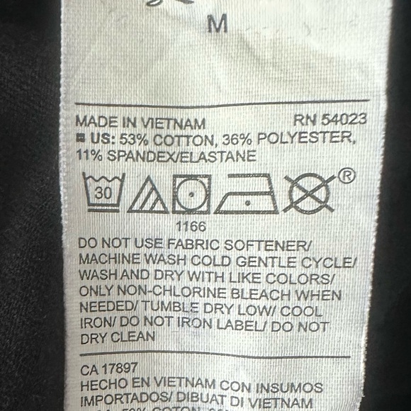 Old Navy Women's Medium Go-Dry Activewear Pants - Picture 4 of 4